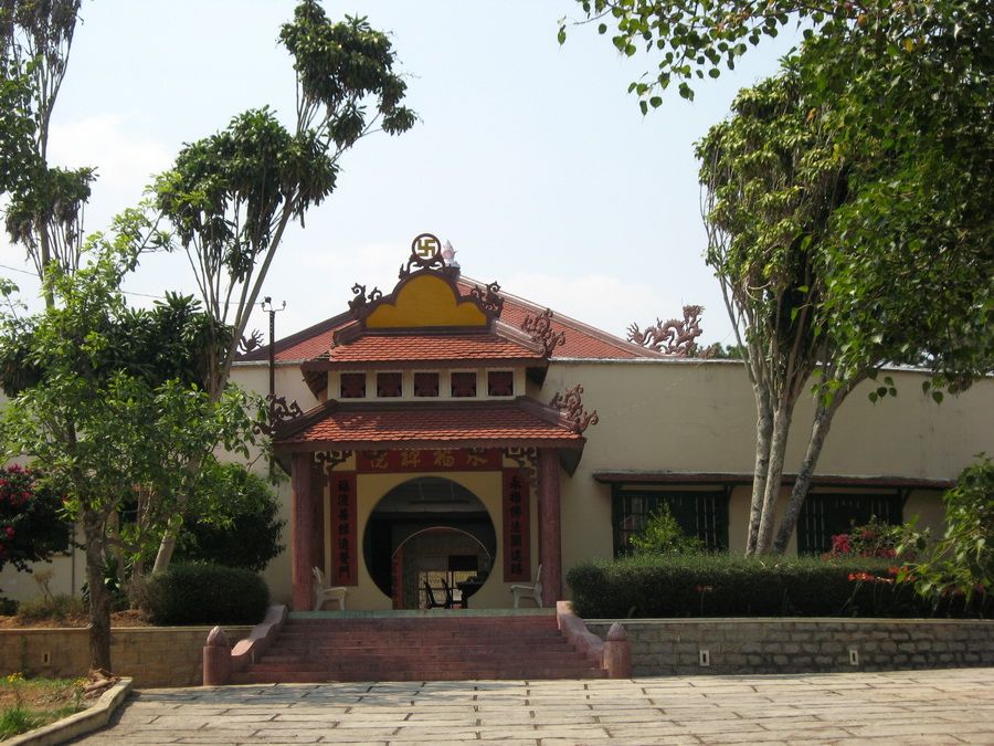 Minh-Nguyet-Cu-Si-Lam